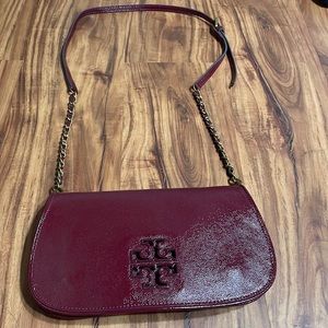 Tory Burch almost new purse with chain. Please don’t low ball the price